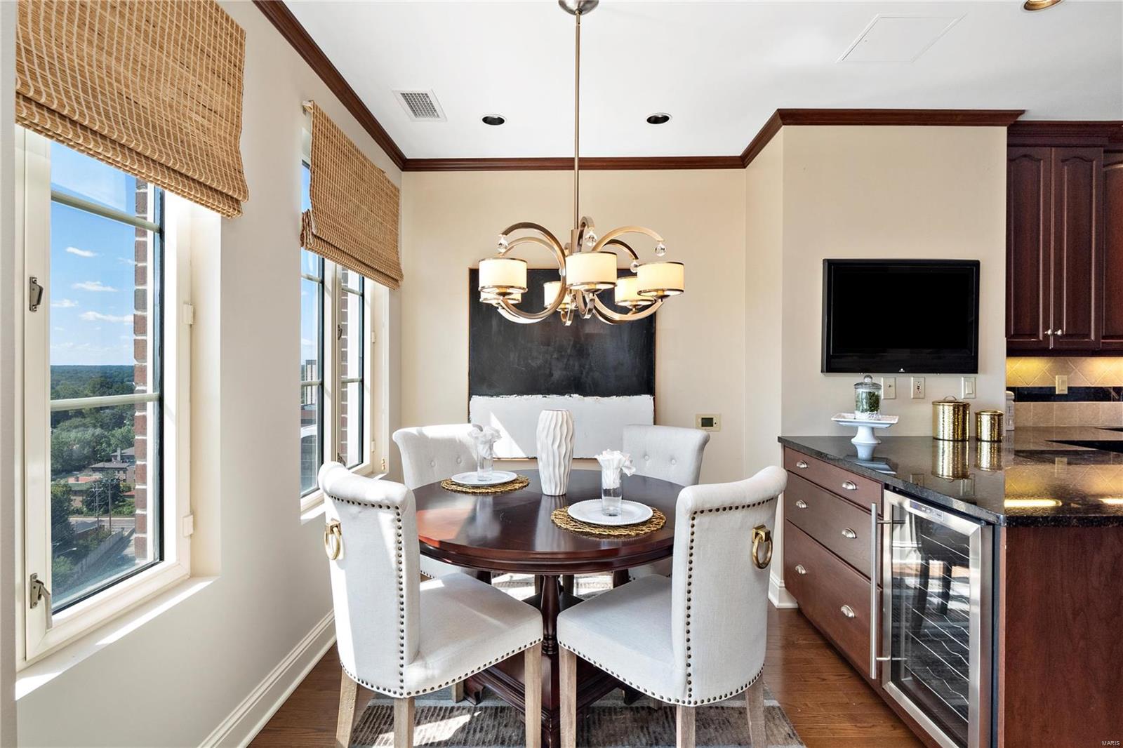 Plaza In Clayton A Condo The - Residential