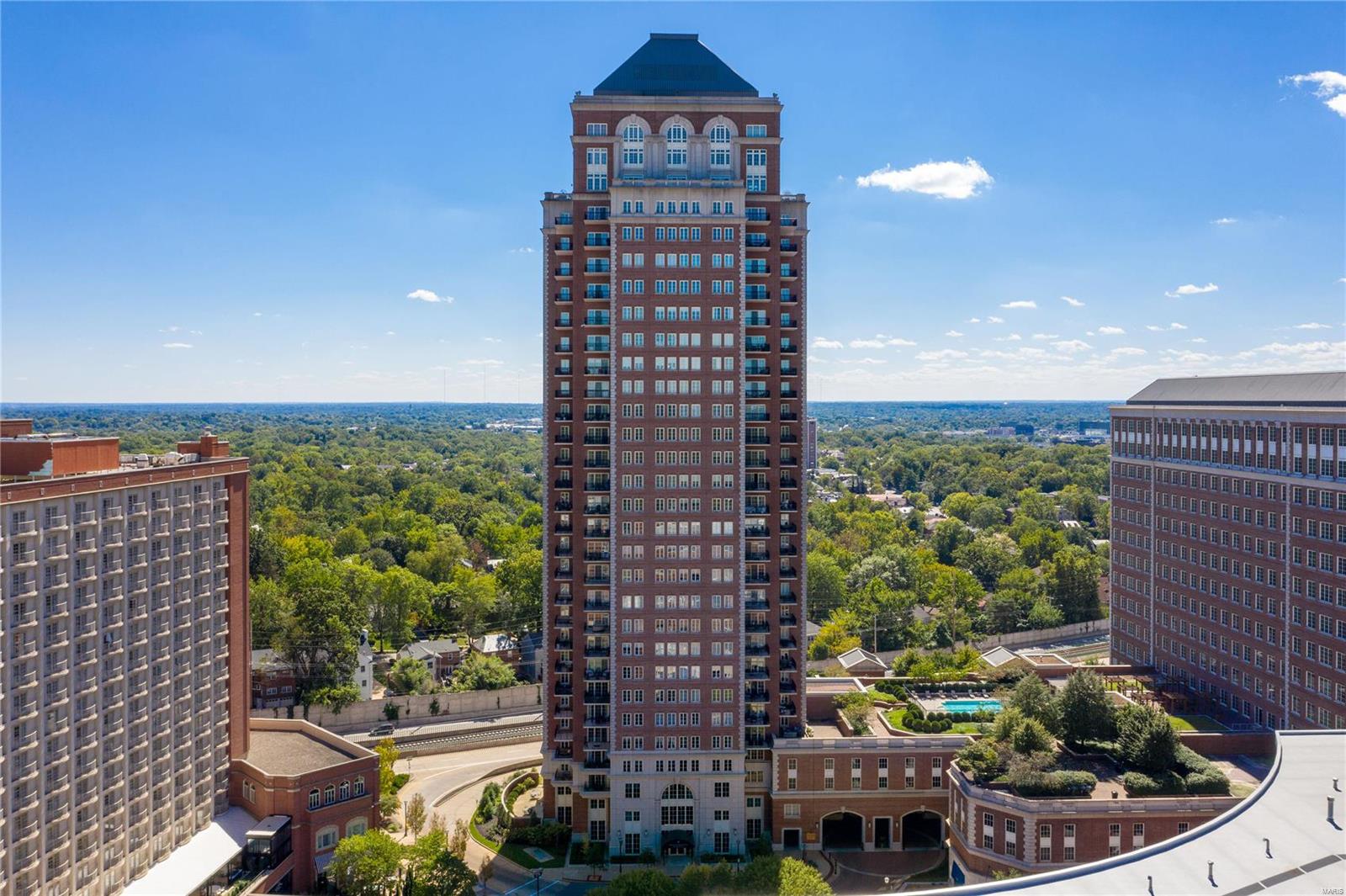 Plaza In Clayton A Condo The - Residential