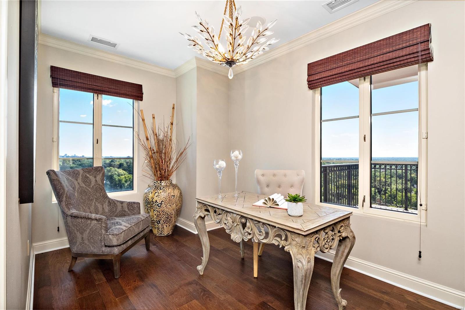 Plaza In Clayton A Condo The - Residential