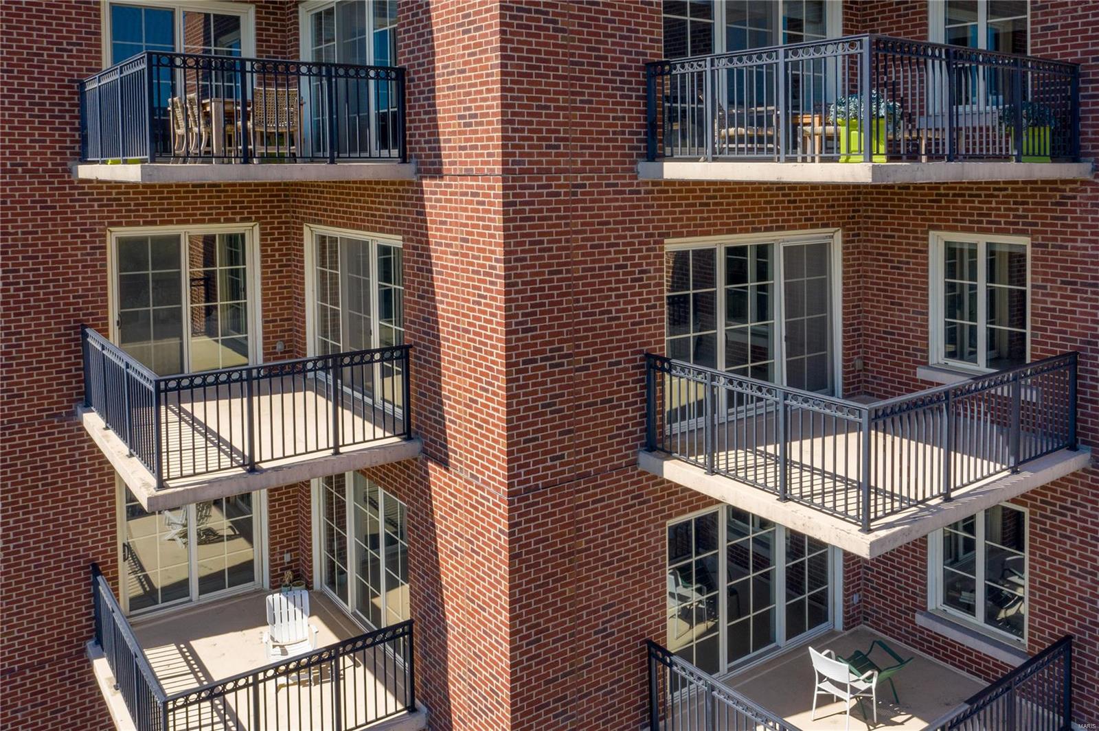 Plaza In Clayton A Condo The - Residential