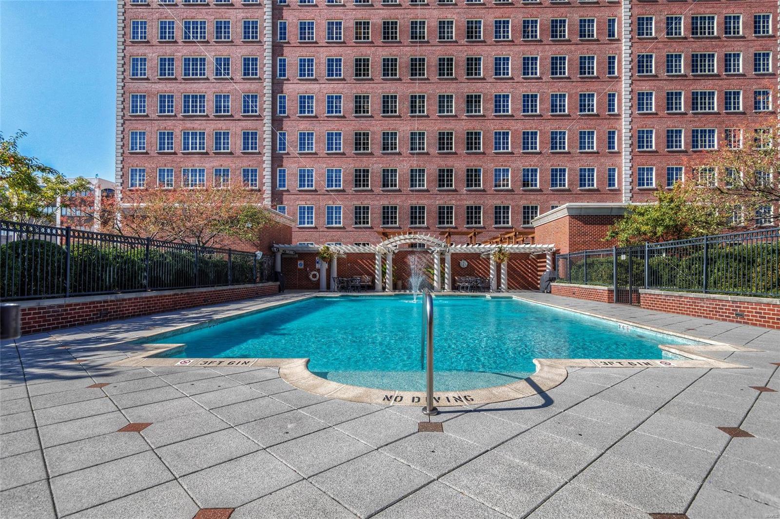 Plaza In Clayton A Condo The - Residential