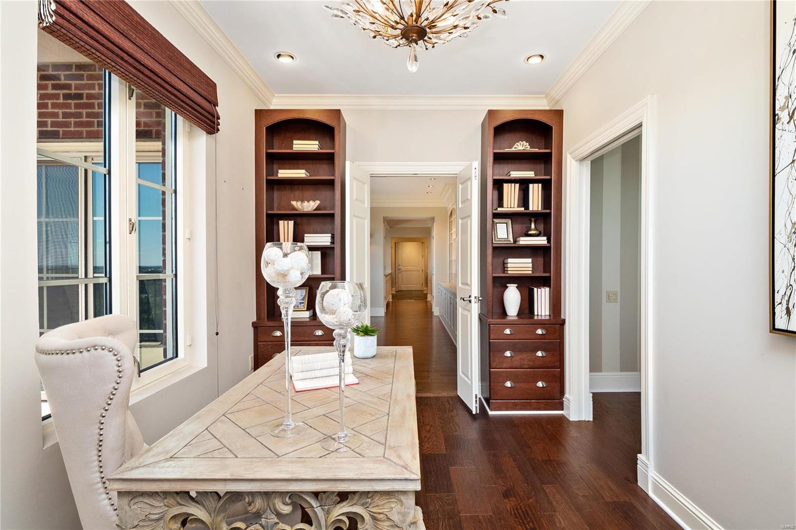 Plaza In Clayton A Condo The - Residential