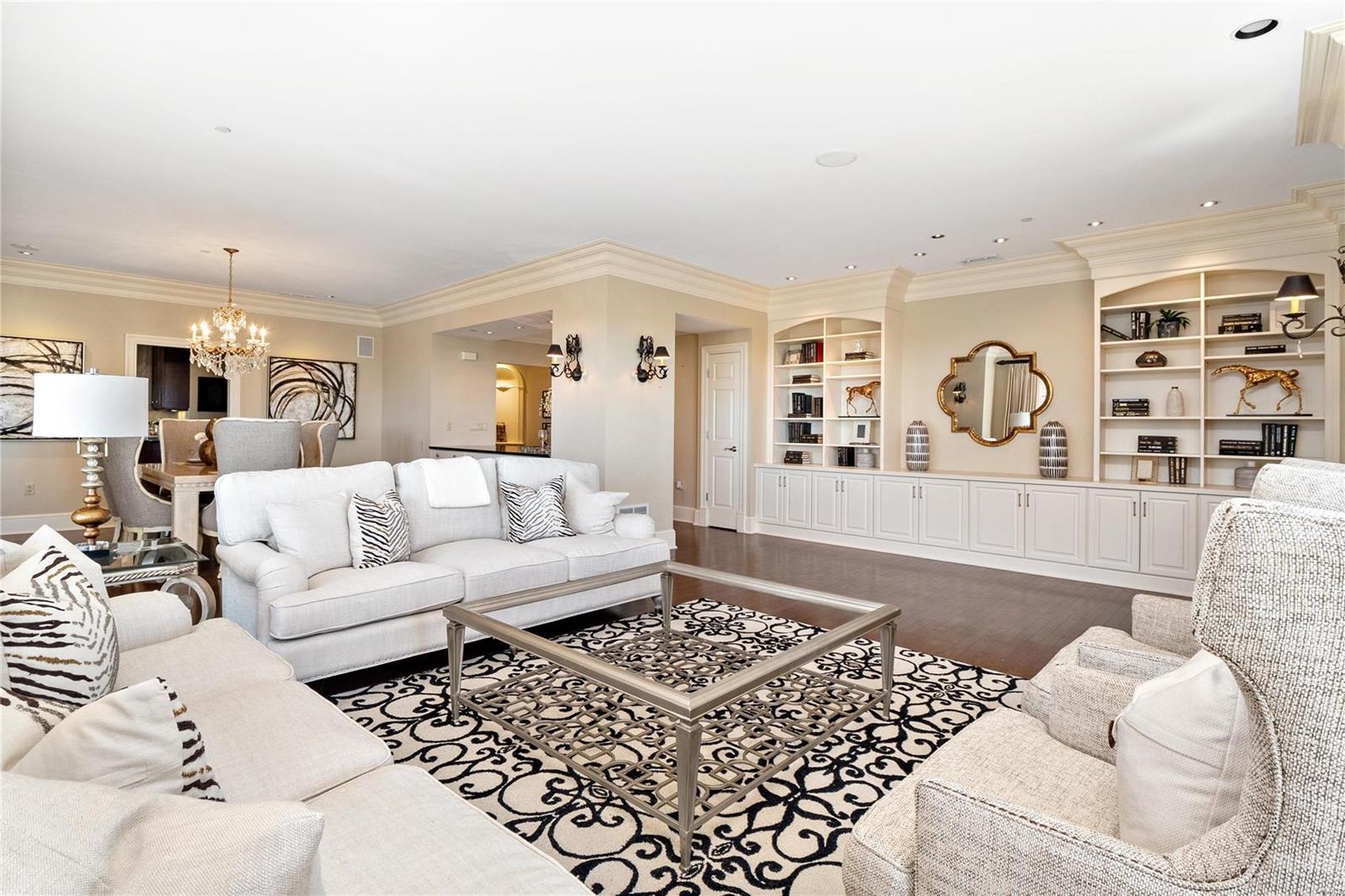 Plaza In Clayton A Condo The - Residential