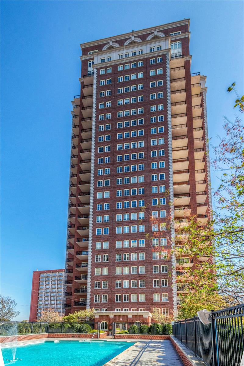 Plaza In Clayton A Condo The - Residential