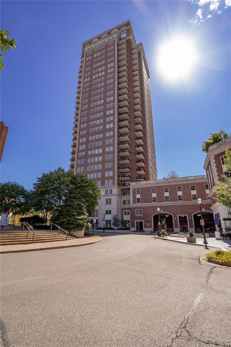 Plaza In Clayton A Condo The - Residential