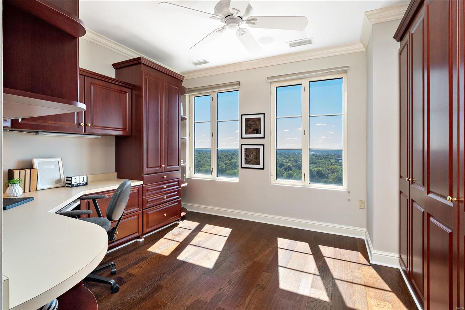 Plaza In Clayton A Condo The - Residential