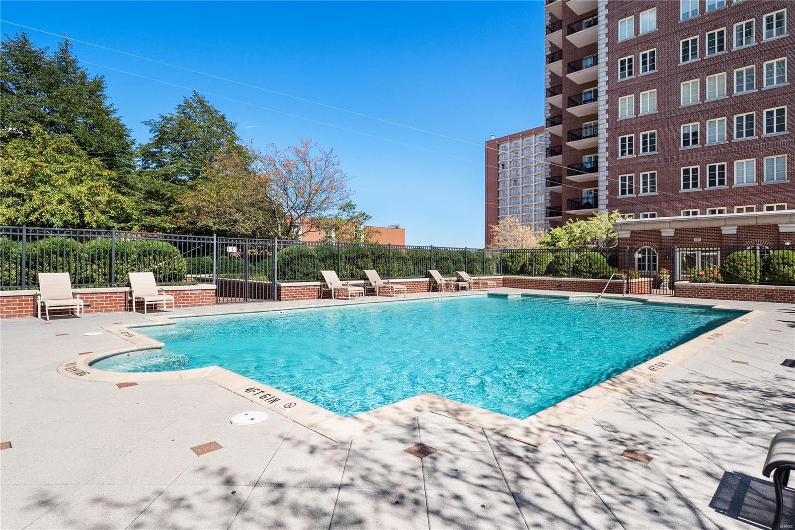 Plaza In Clayton A Condo The - Residential