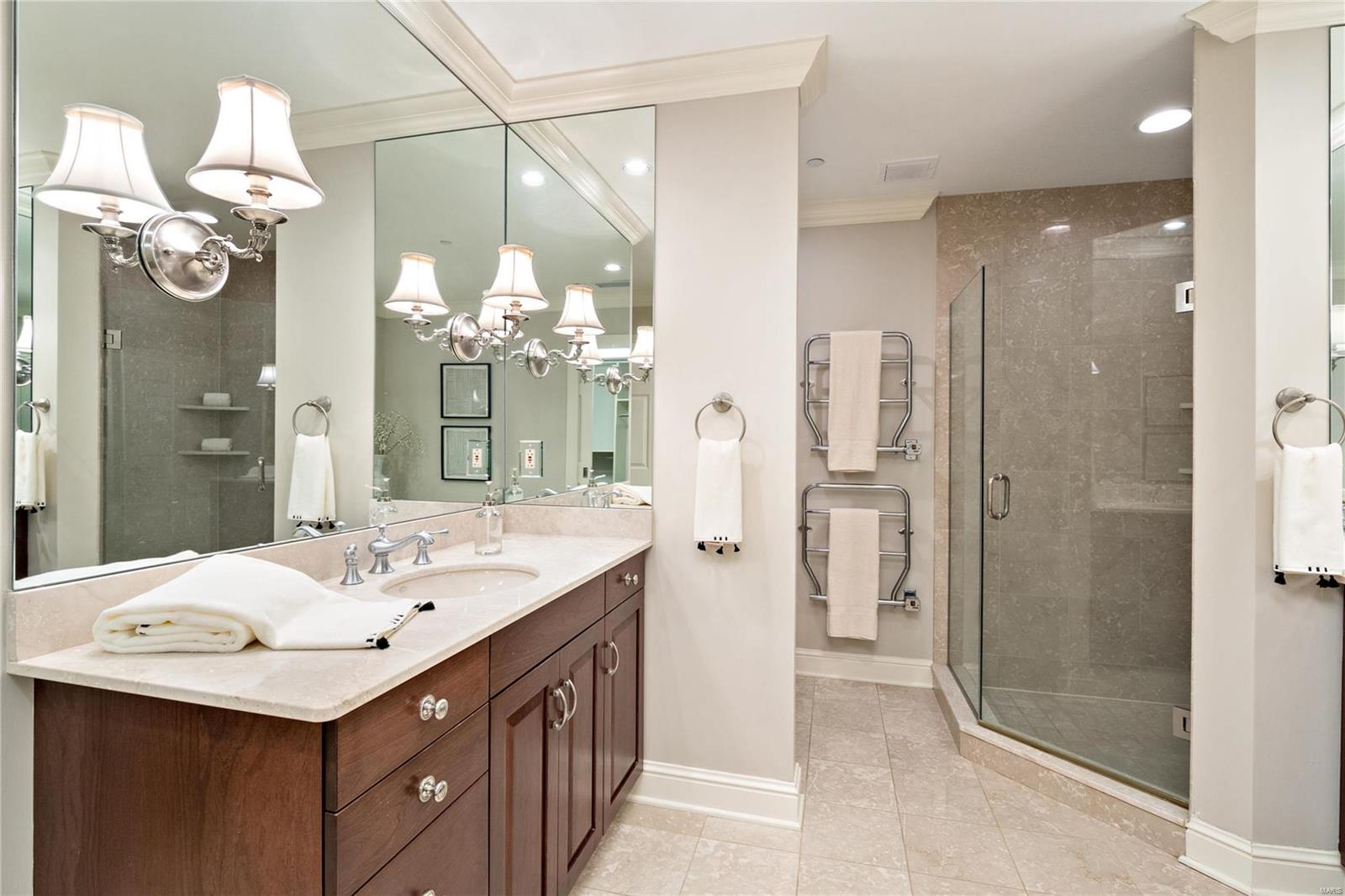 Plaza In Clayton A Condo The - Residential