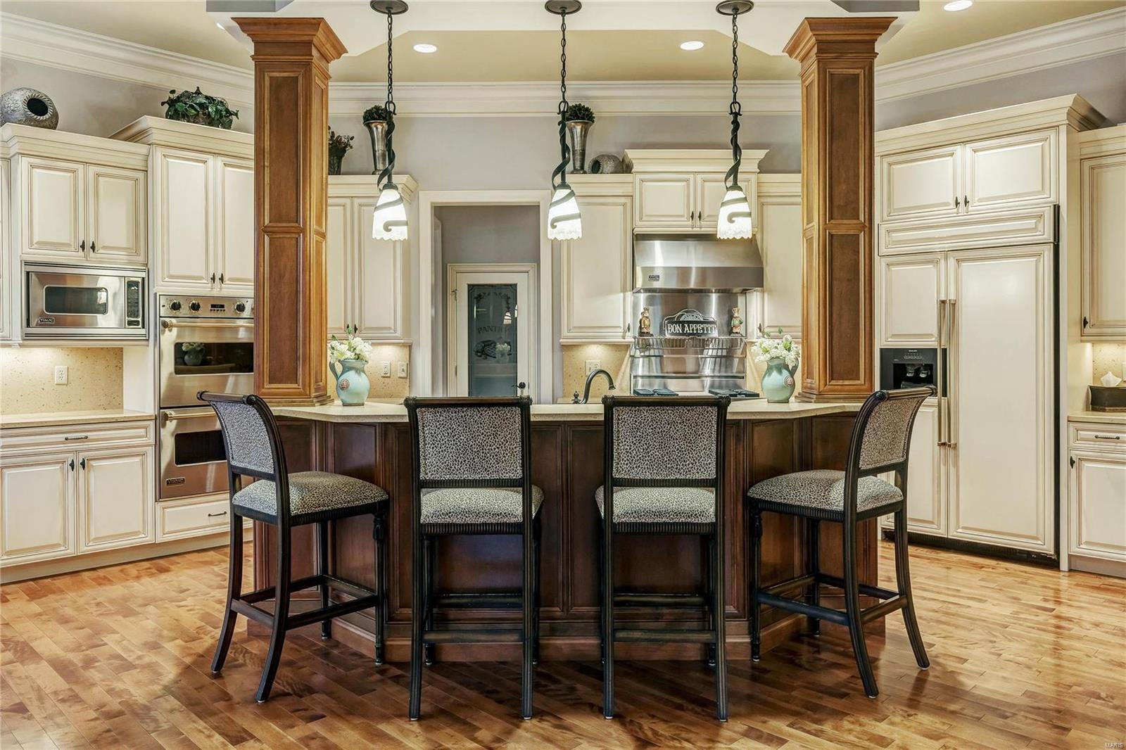 Manors At Lake Forest - Residential