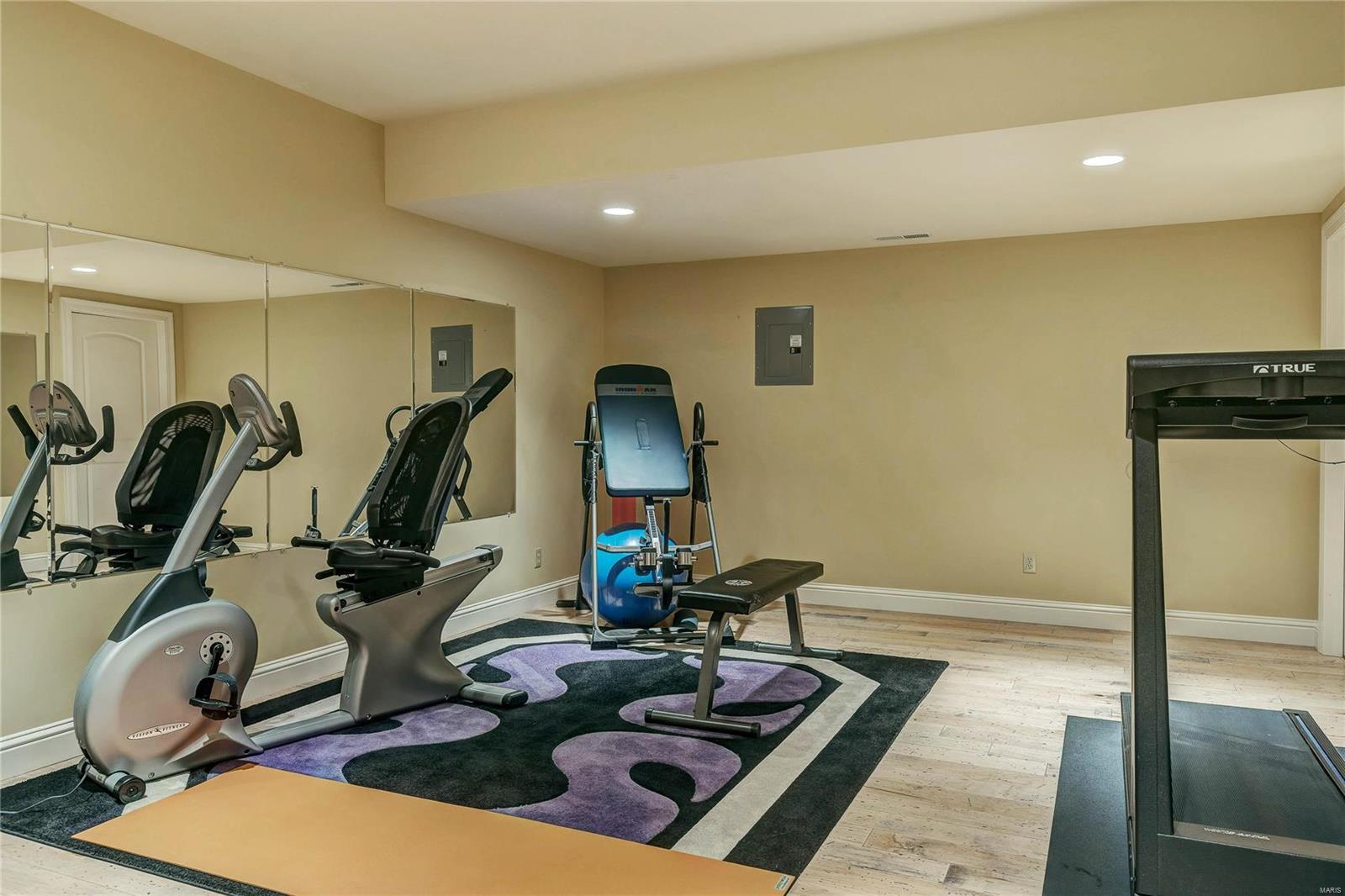 Manors At Lake Forest - Residential