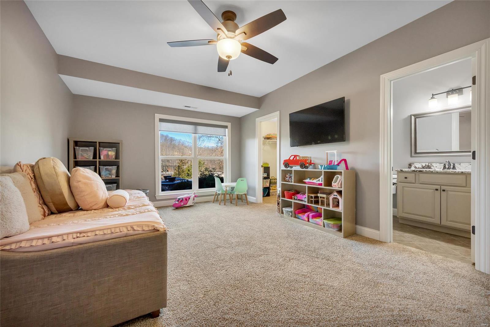 Paradise Valley East - Residential