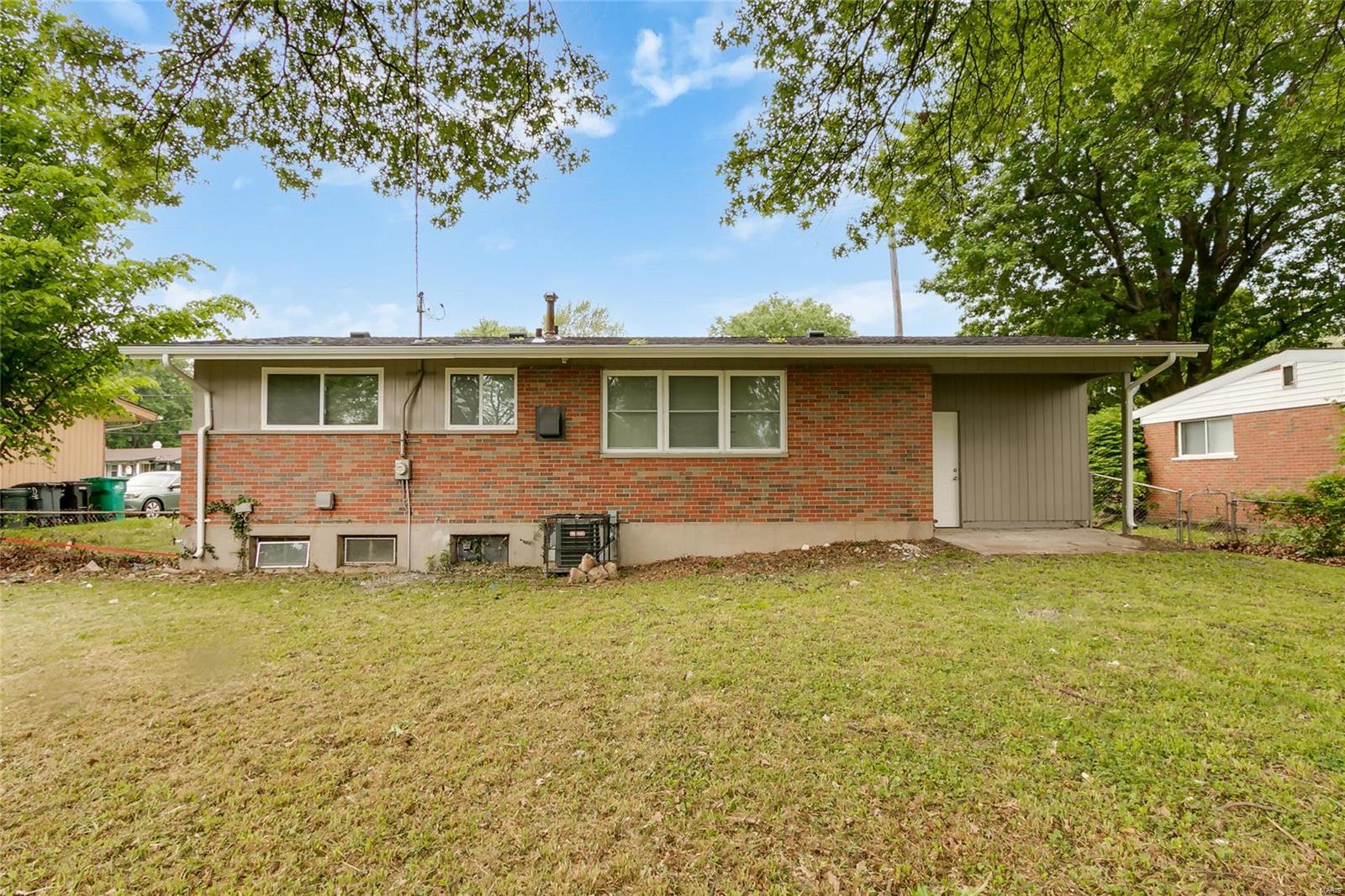 Hathaway Manor - Residential