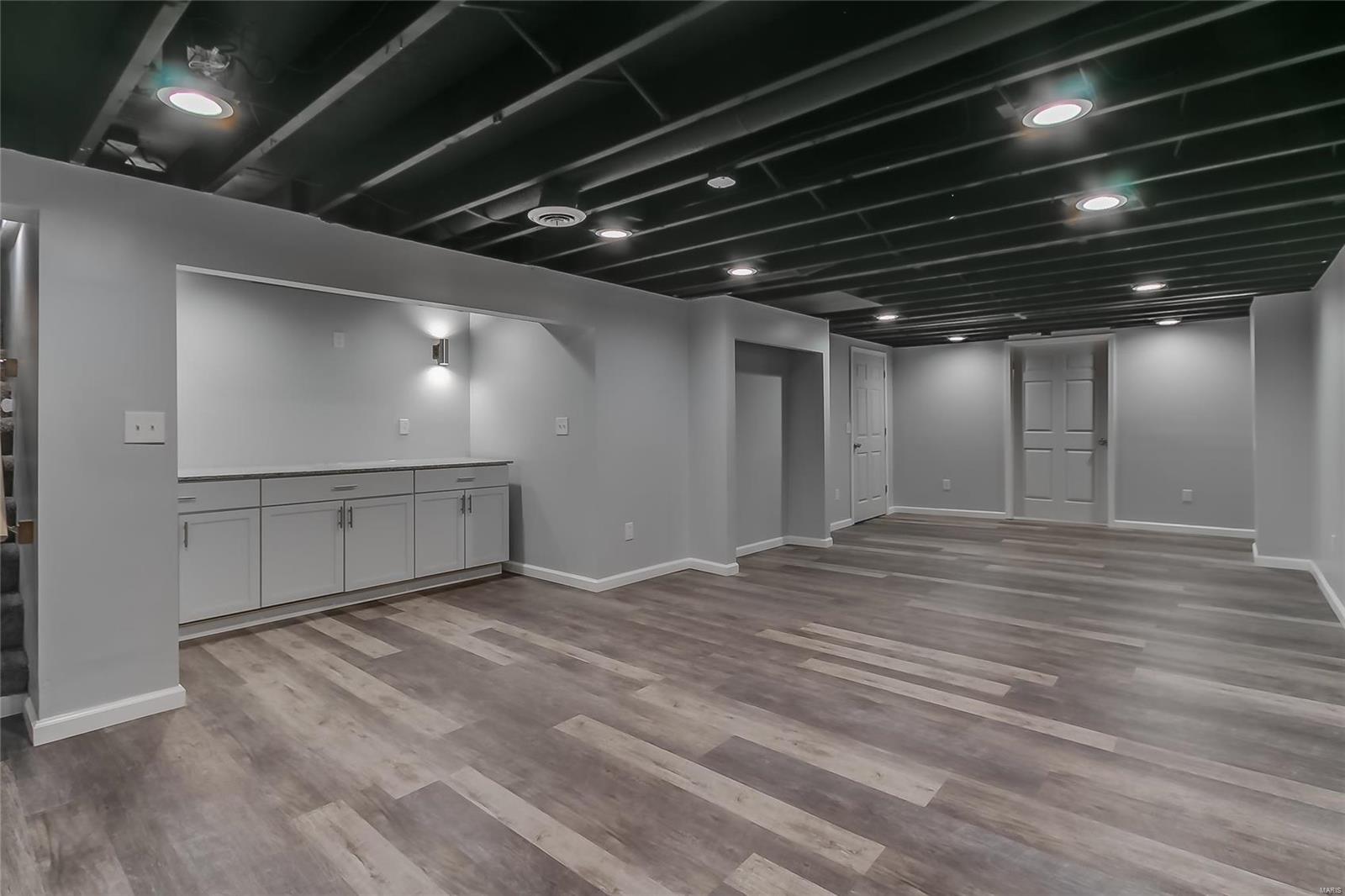 Hathaway Manor - Residential