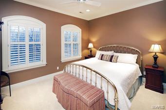 Huntleigh Manor - Residential