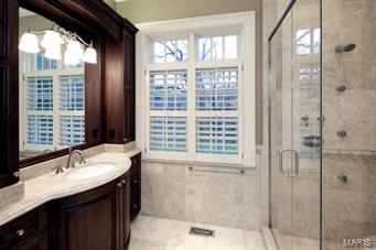 Huntleigh Manor - Residential