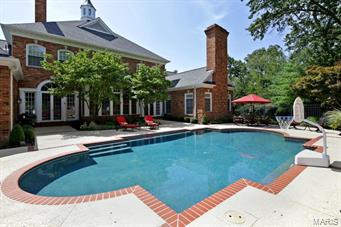 Huntleigh Manor - Residential