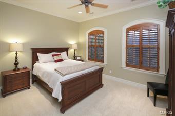 Huntleigh Manor - Residential