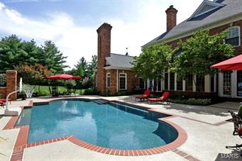 Huntleigh Manor - Residential