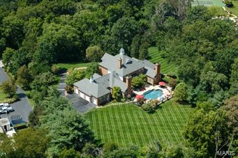 Huntleigh Manor - Residential