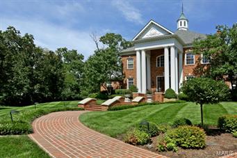 Huntleigh Manor - Residential