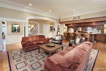 Huntleigh Manor - Residential