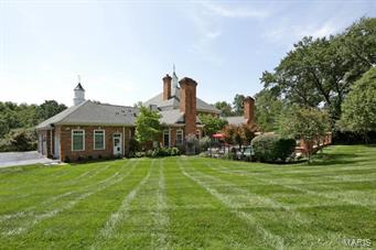 Huntleigh Manor - Residential