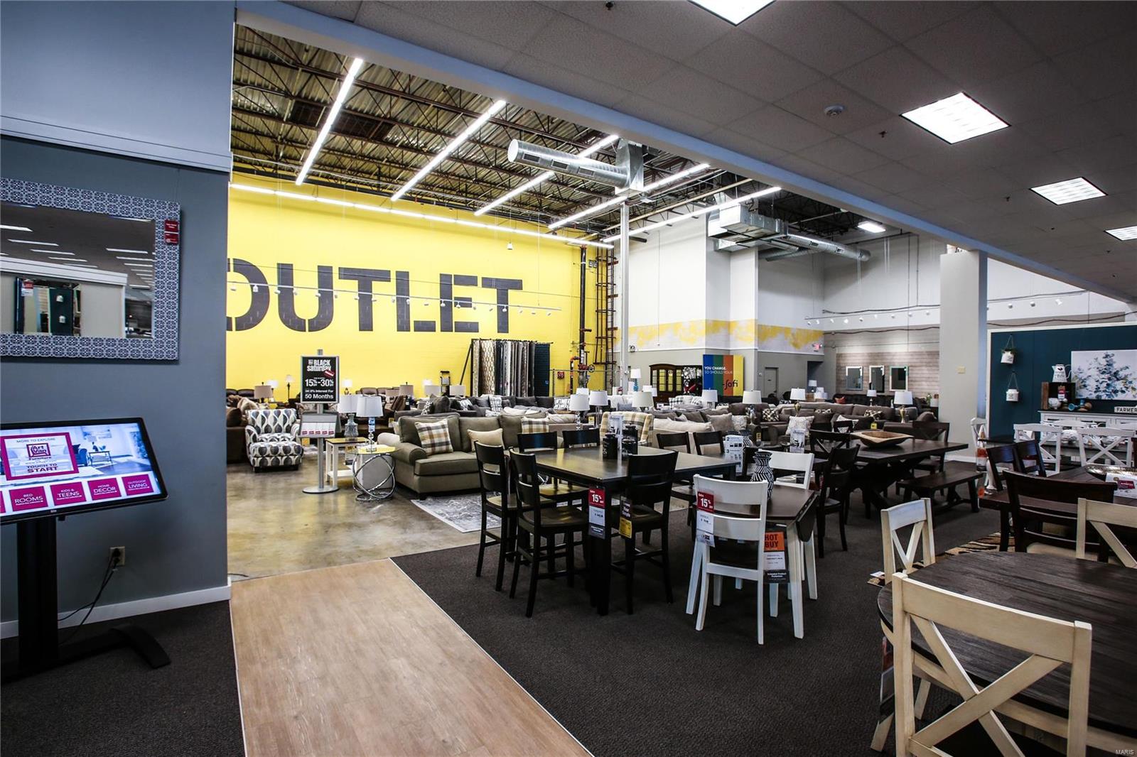 Northwest Plaza 4 Lt 5 & Northwest - Commercial Sale