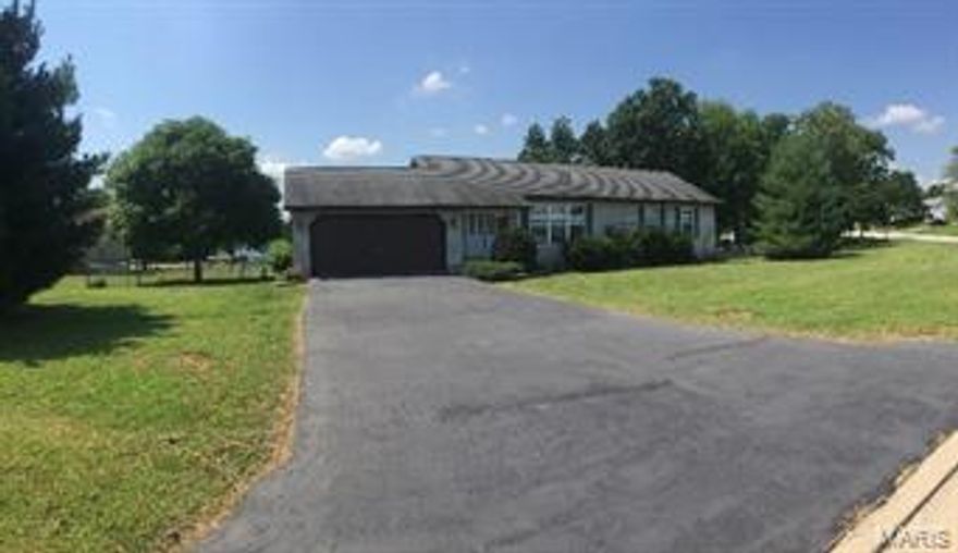Come see this well-cared for ranch on nice level lot, Level Driveway, fenced yard, Shed and large deck with stairs. Inside you have a Vaulted ceiling in Great room, Entry foyer with large closet, Main Level Laundry with door to back yard and Garage. Larger garage with opener and seller will finish painting once warms up and front door. Master suite with large vanity and walk-in shower, lower level finished with family & Rec room, Large bath with jetted tub, and plenty of storage and office space. Convenient location to shopping, college and Highways.