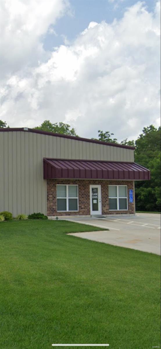 n/a - Commercial Sale