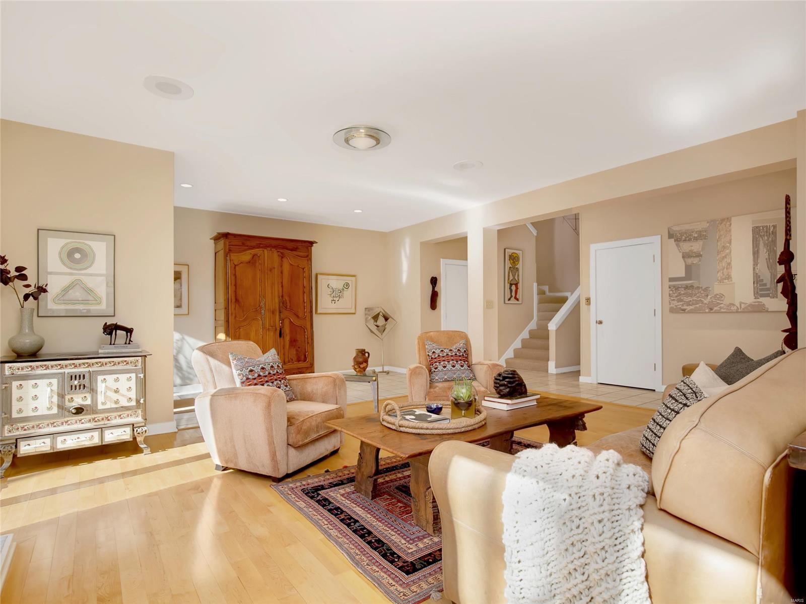 Central Pointe Condo - Residential