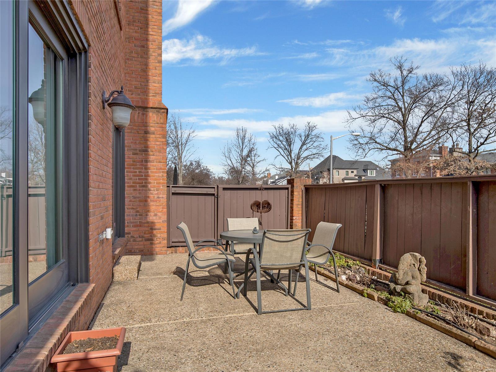 Central Pointe Condo - Residential