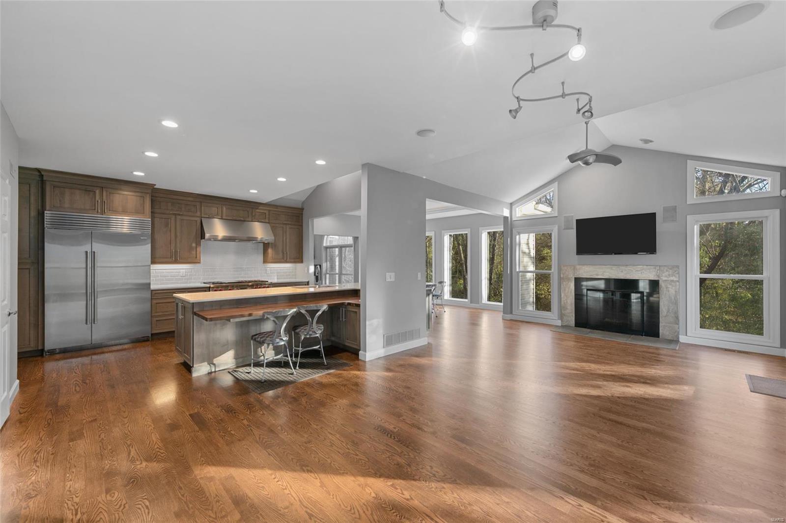 Topping Woods Estates - Residential