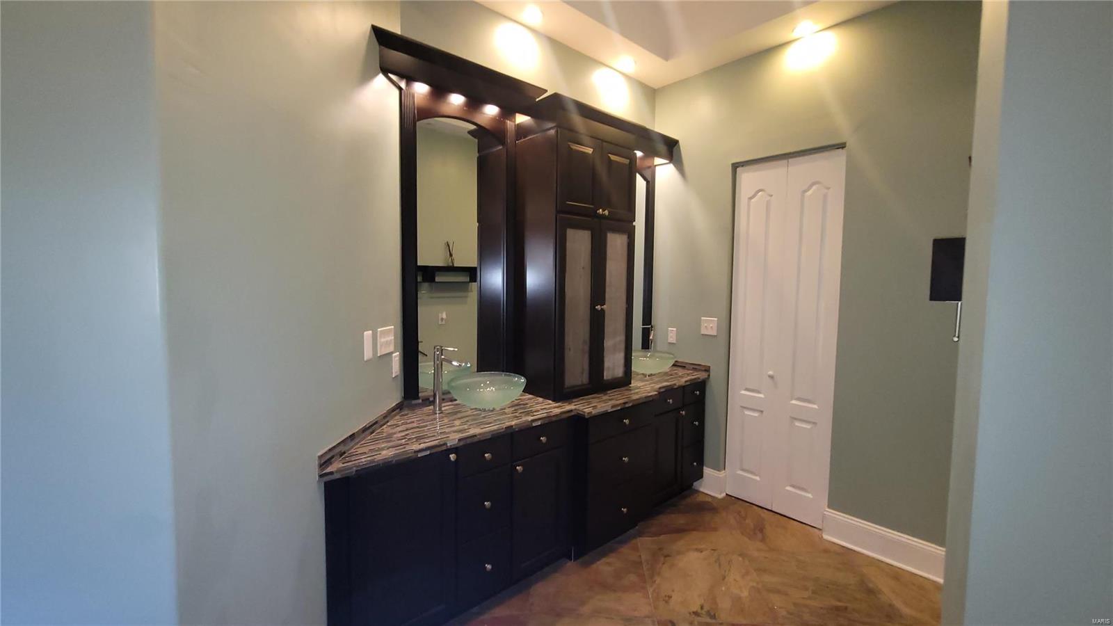 Fleur Du Bois - Residential