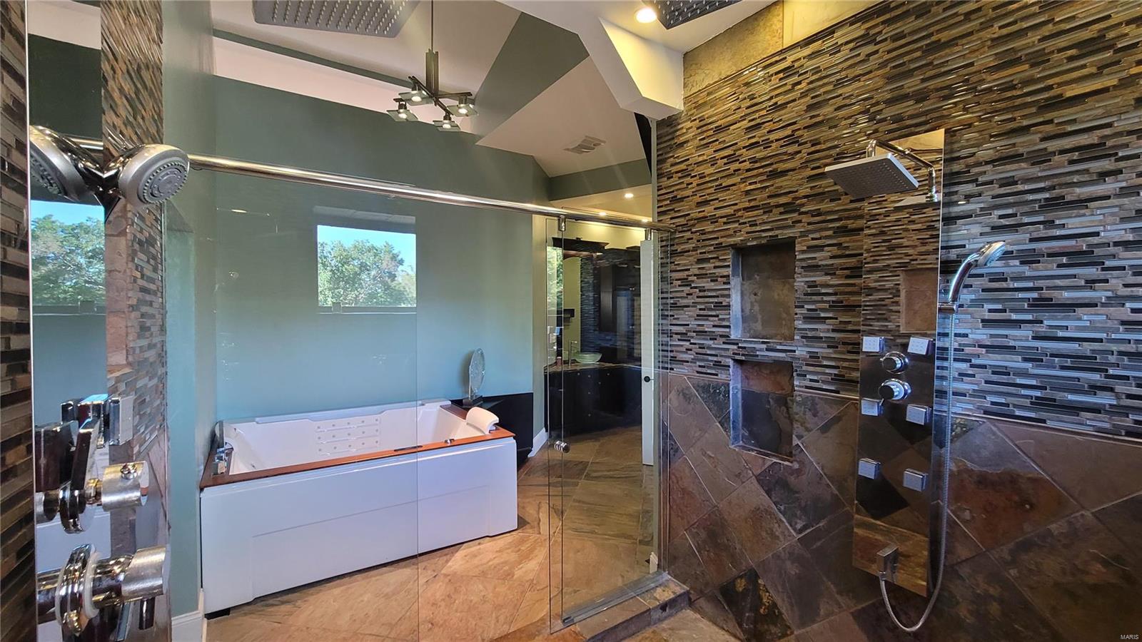 Fleur Du Bois - Residential