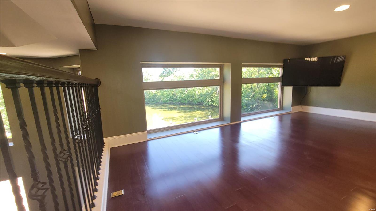 Fleur Du Bois - Residential