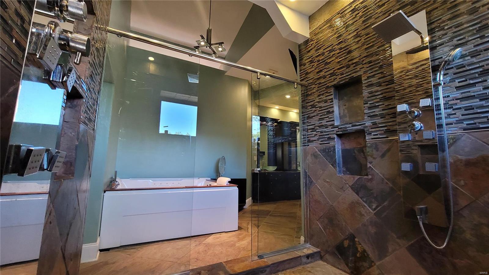 Fleur Du Bois - Residential