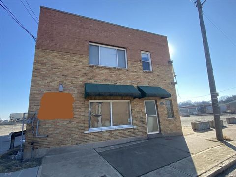 MLS: 25014619