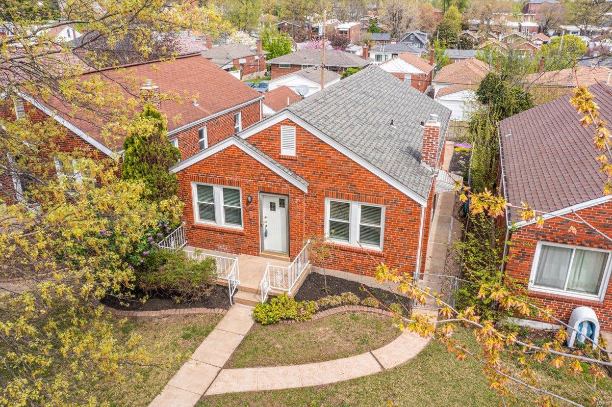 St Louis, Missouri 63116, United States, 2 Bedrooms Bedrooms, ,1 BathroomBathrooms,Residential,Pending,110943