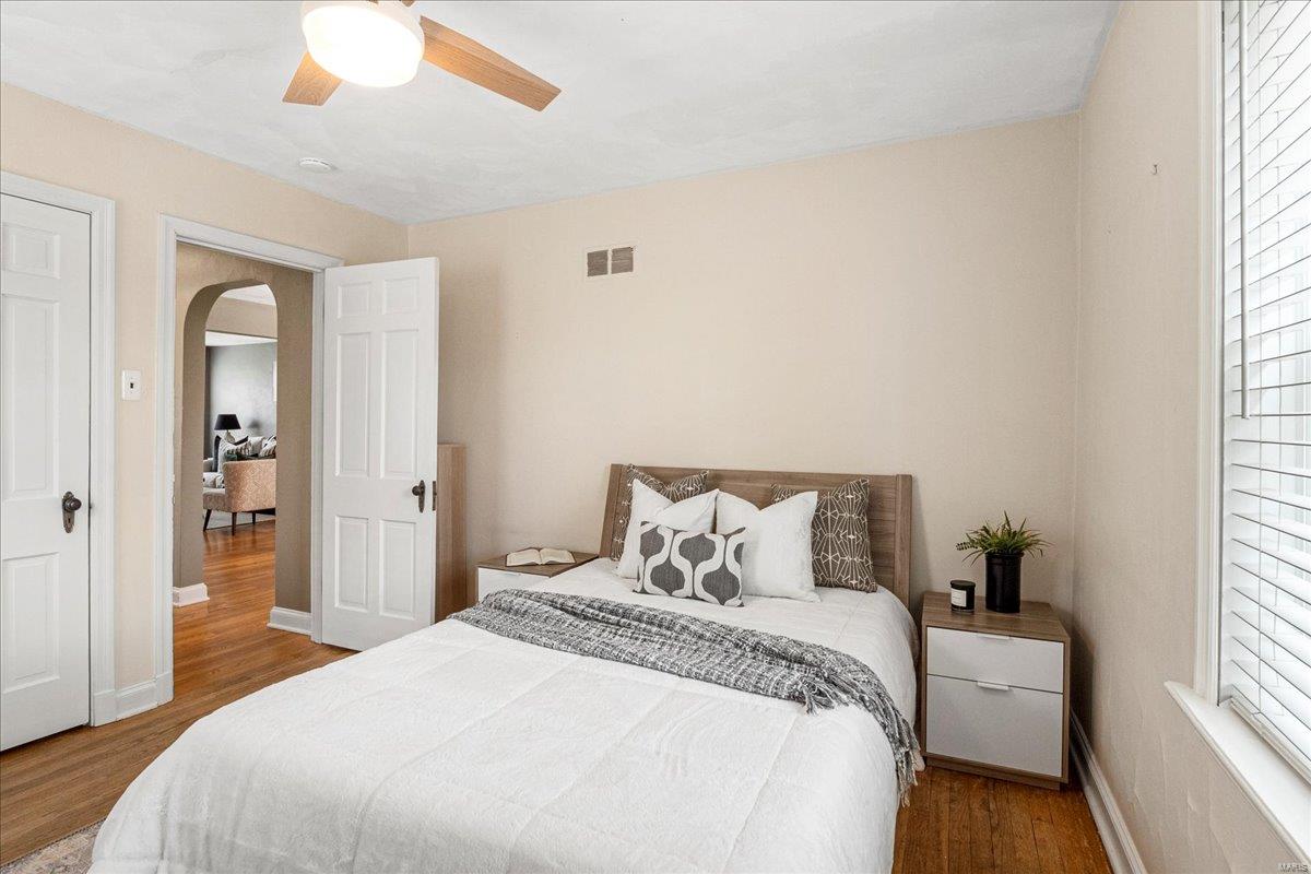 St Louis, Missouri 63116, United States, 2 Bedrooms Bedrooms, ,1 BathroomBathrooms,Residential,Pending,110943