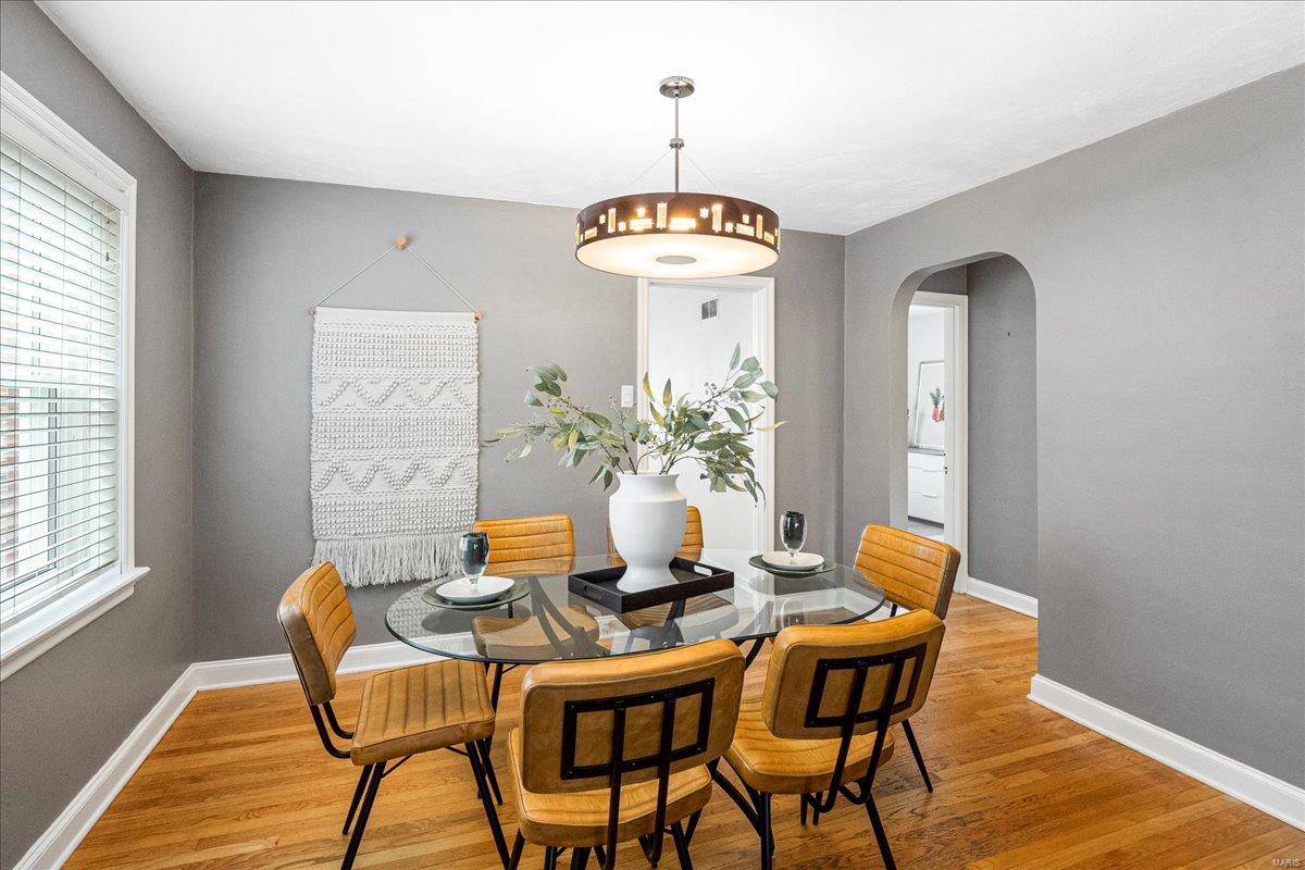 St Louis, Missouri 63116, United States, 2 Bedrooms Bedrooms, ,1 BathroomBathrooms,Residential,Pending,110943