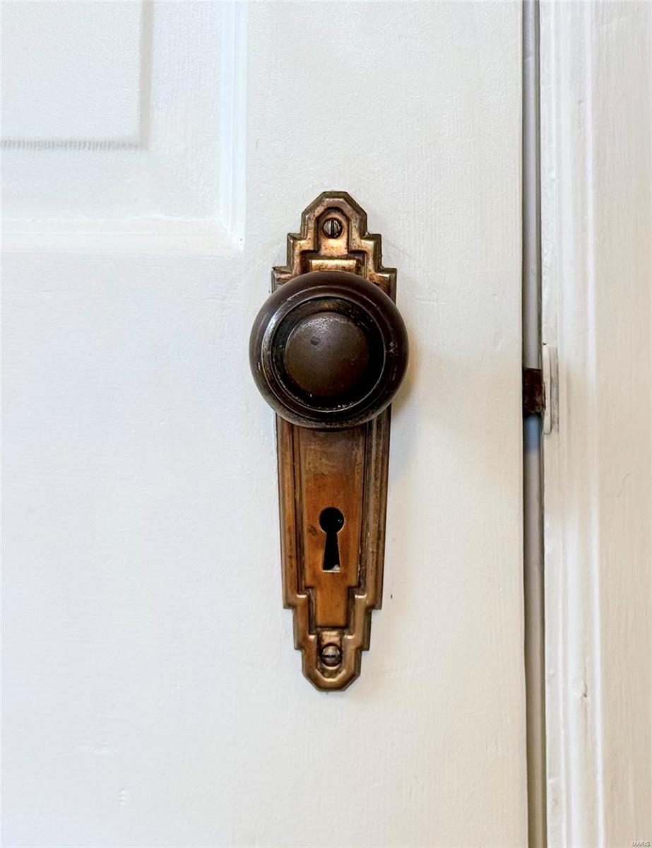 St Louis, Missouri 63116, United States, 2 Bedrooms Bedrooms, ,1 BathroomBathrooms,Residential,Pending,110943