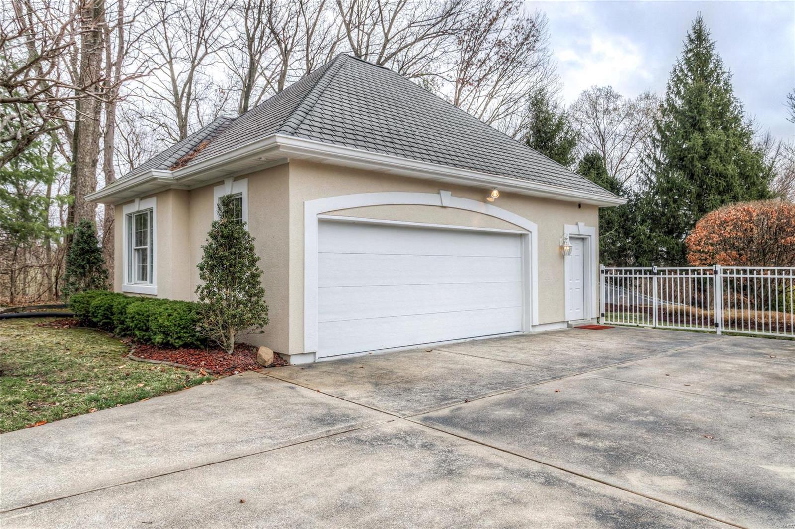 Ridge Creek Estate - Residential