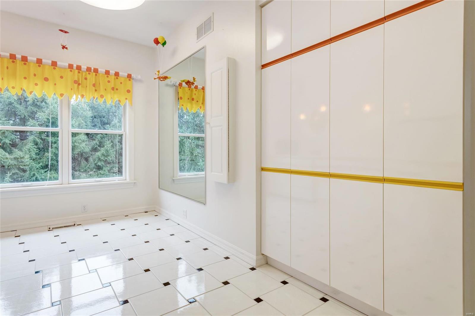 Ridge Creek Estate - Residential