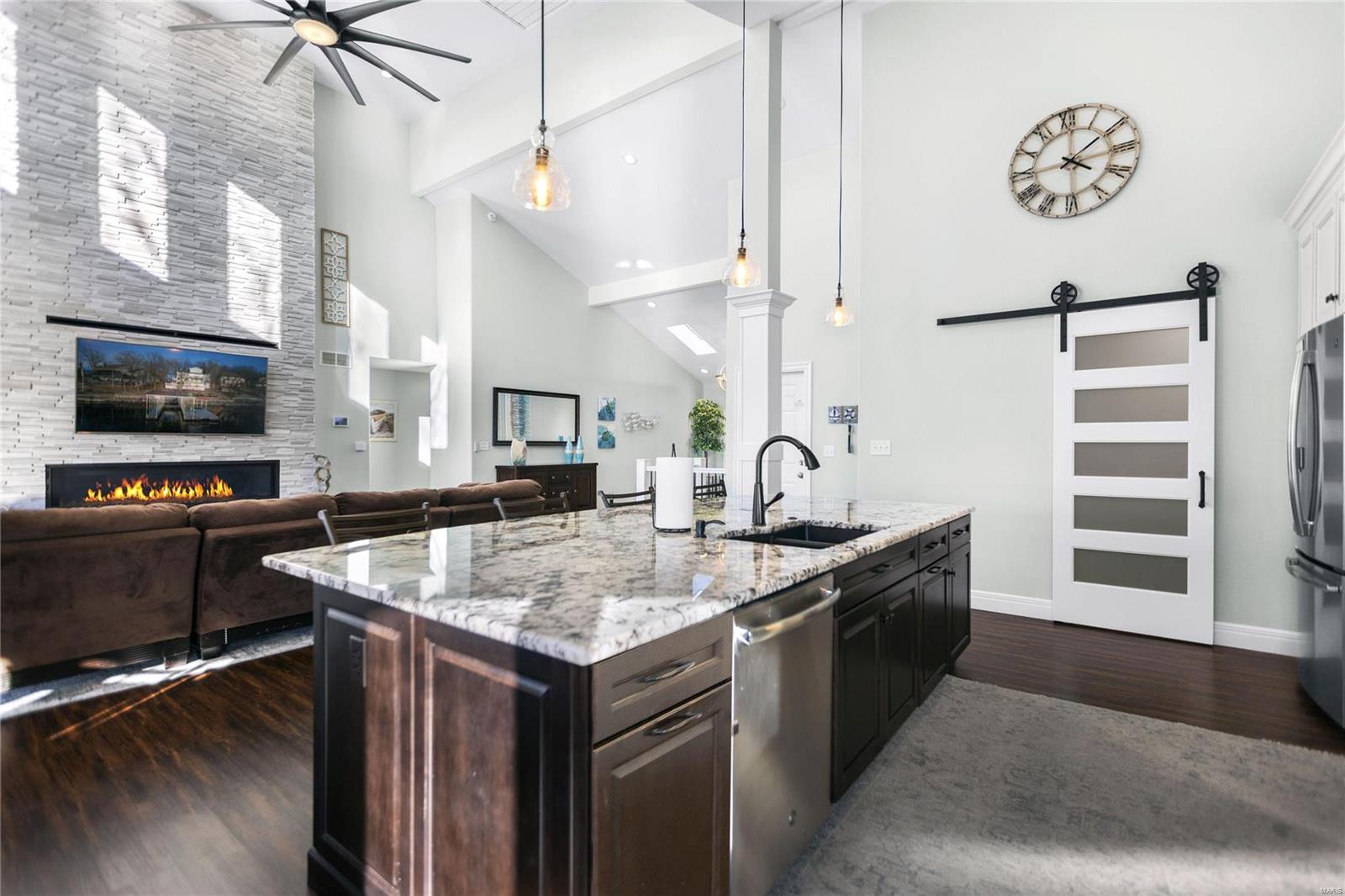 Imperial Point - Residential