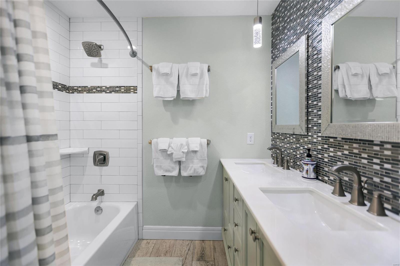 Imperial Point - Residential