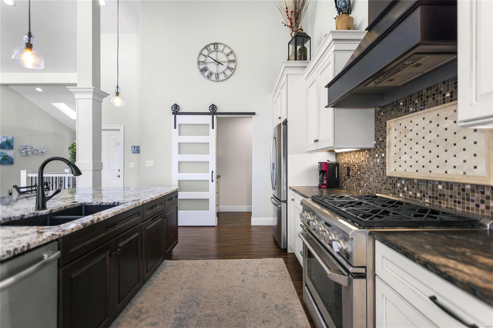 Imperial Point - Residential