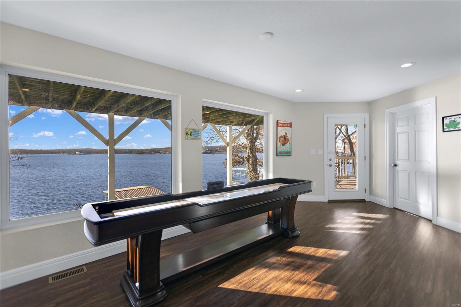 Imperial Point - Residential