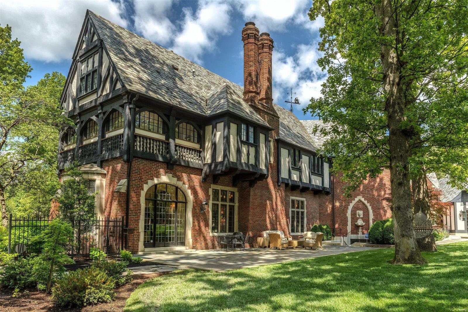 Brentmoor Park - Residential