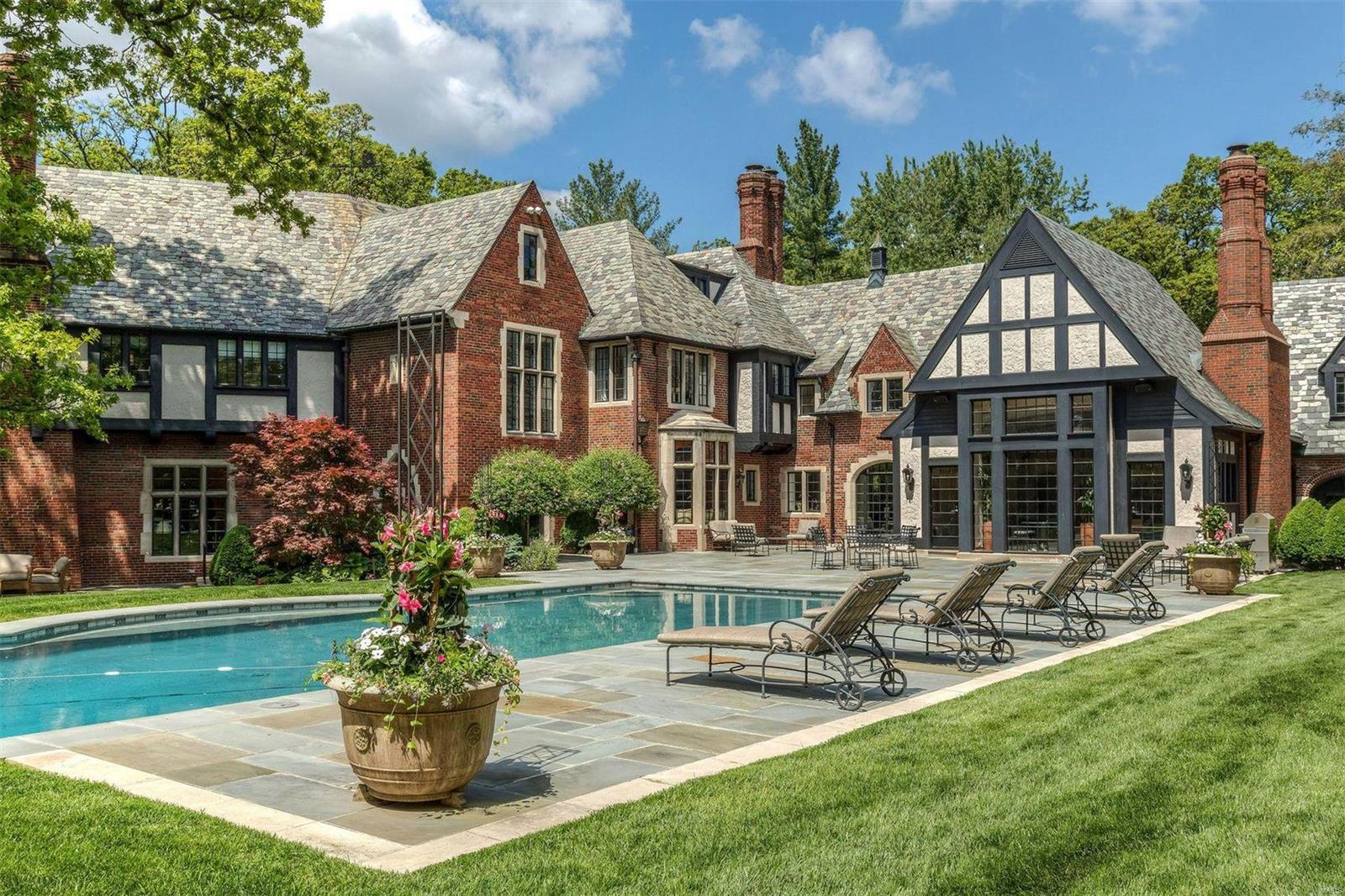 Brentmoor Park - Residential