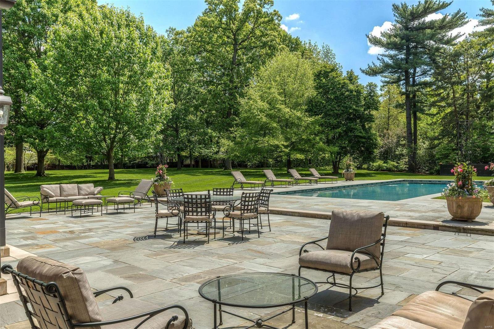 Brentmoor Park - Residential